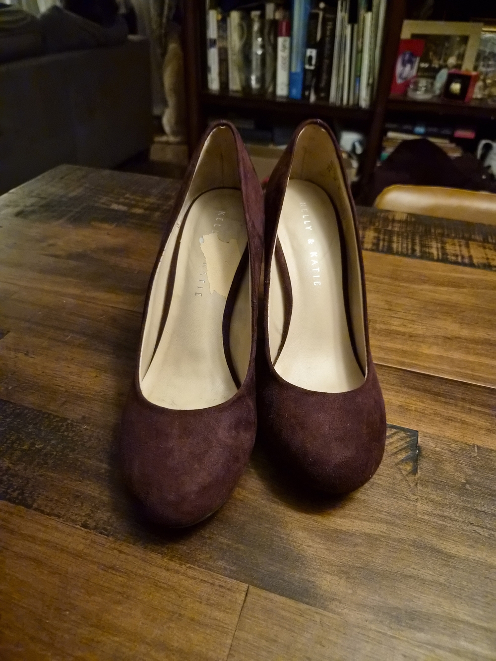 Kelly & Katie Women's Burgundy Suede Pumps